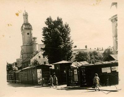 Market on Tershakivtsiv street