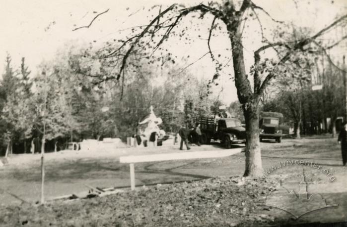 Construction of "Ivasyk-Telesyk" fountain in Stryiskyi park 2