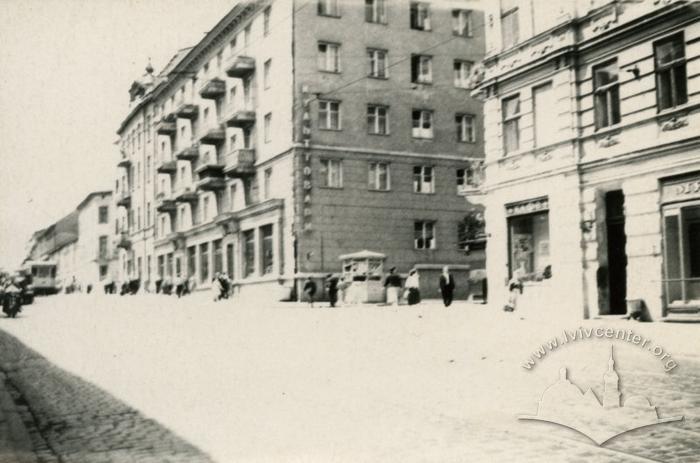 Company store "Elektron" of Lviv television factory on Horodotska street, 76 2