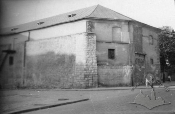 View of the first city arsenal from the side of Brativ Rohatyntsiv street 2