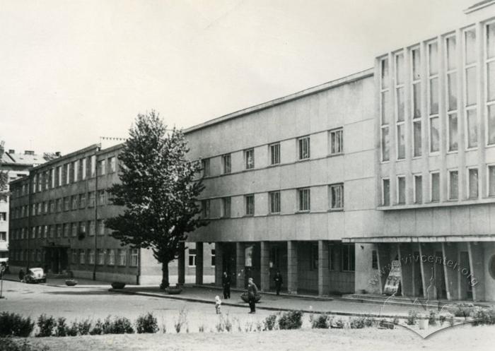 Palace of Department of Education named after Yuri Gagarin (Palace of Culture of school youth) 2