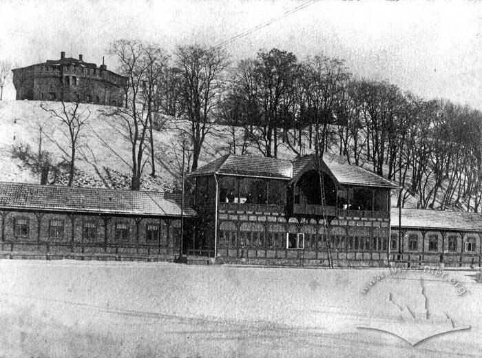 Bath-house at Pełczynski Pond 2