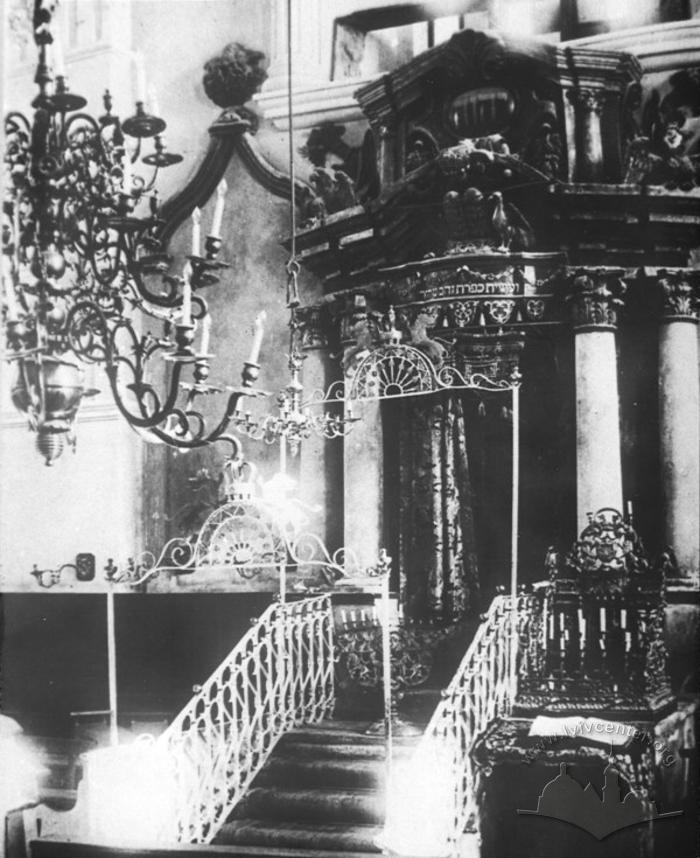 "Old school" synagogue interior 2