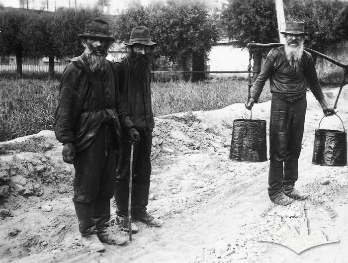 Workers in ozokerite mine 2