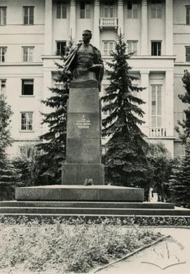 Пам'ятник Ніколаю Кузнєцову на вул. Івана Франка