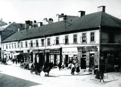 Western Side of Holovna Street