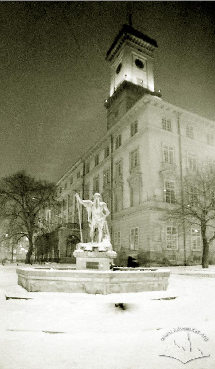 Winter night view of the City Hall 2