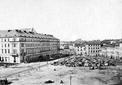 View of Yaroslava Osmomysla Square