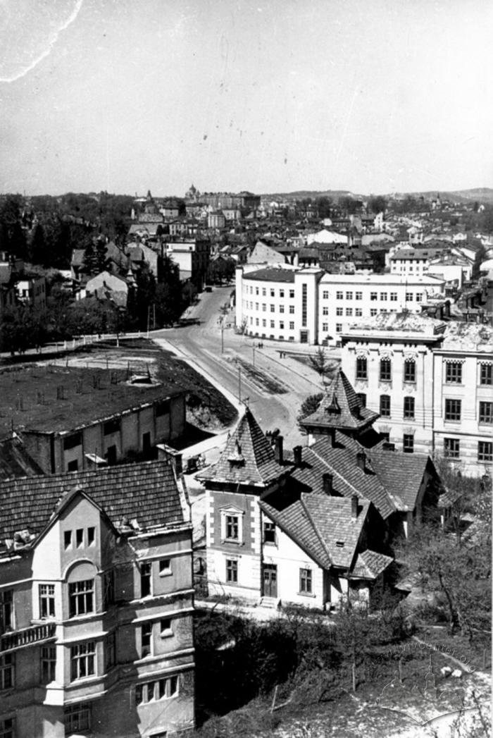 Panorama of Instytutska Street 2