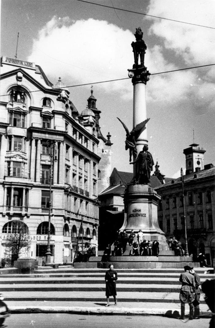 Near Adam Mickiewicz Monument 2