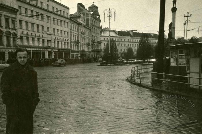 Cobblestones in Mitskevycha Square 2