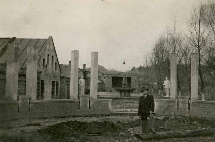 Monuments to Lenin and Stalin in the Grounds of an Industrial Company 2