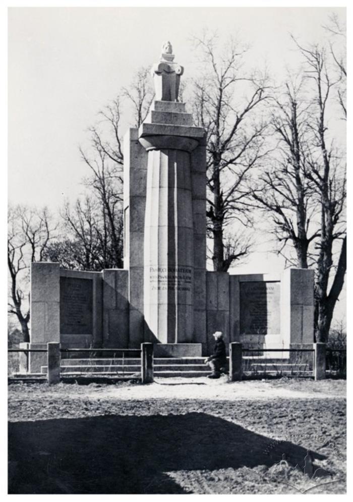 Defenders of Lviv Monument in Persenkowka 2