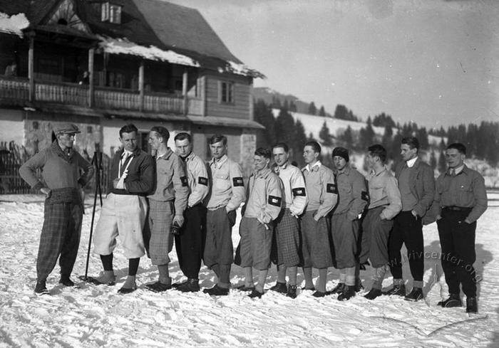 Members of Carpathian ski association near a shelter 2