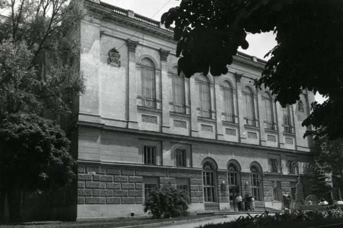 Economics faculty of the State university of Lviv 2