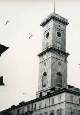 Вежа львівської ратуші