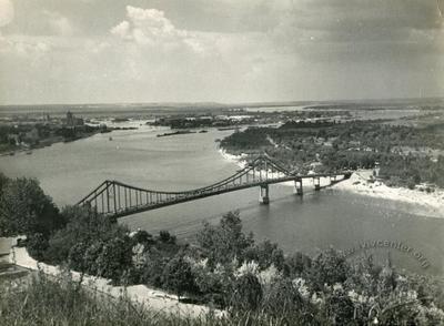 View of Park Bridge and Trukhaniv island