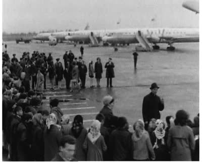 Pioneers Welcome Guests at the Airport