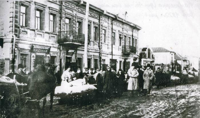 Kamianetska Street on Fair day 2