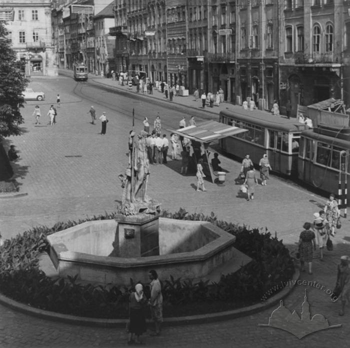 Southern side of Rynok square 2