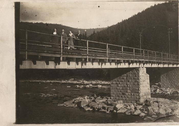 Bridge over Opir river 2