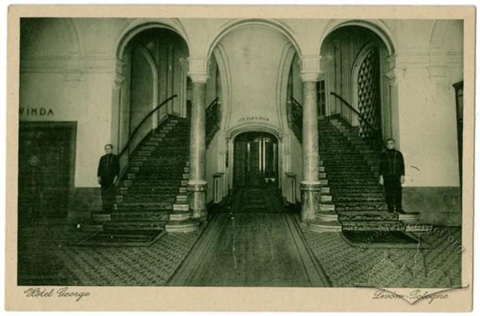 Lobby of the Hotel George 2