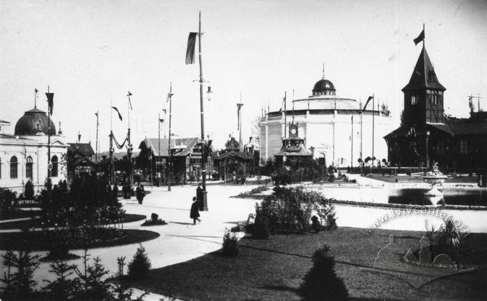 Main square of the General Regional Exhibition, rotunda of Raclawice panorama in the center 2