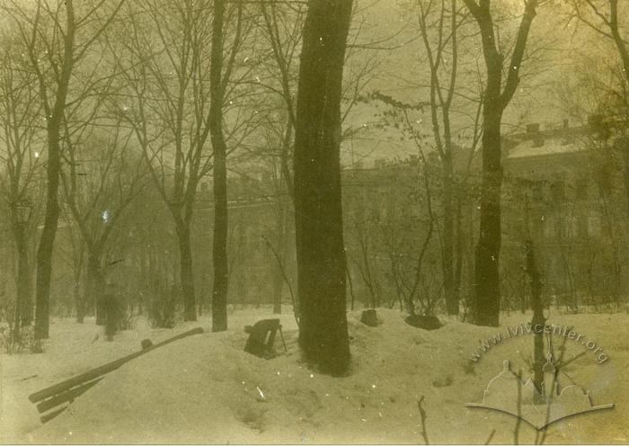 Ivan Franko park around the time of the Polish-Ukrainian war 2