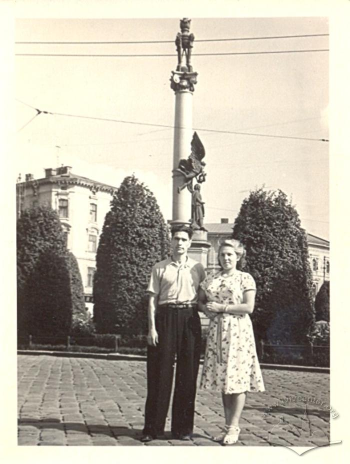 Young Couple near Monument to Adam Mickiewicz 2