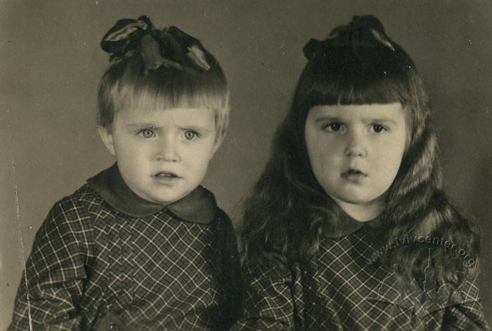 Children at the beginning of 1950s 2