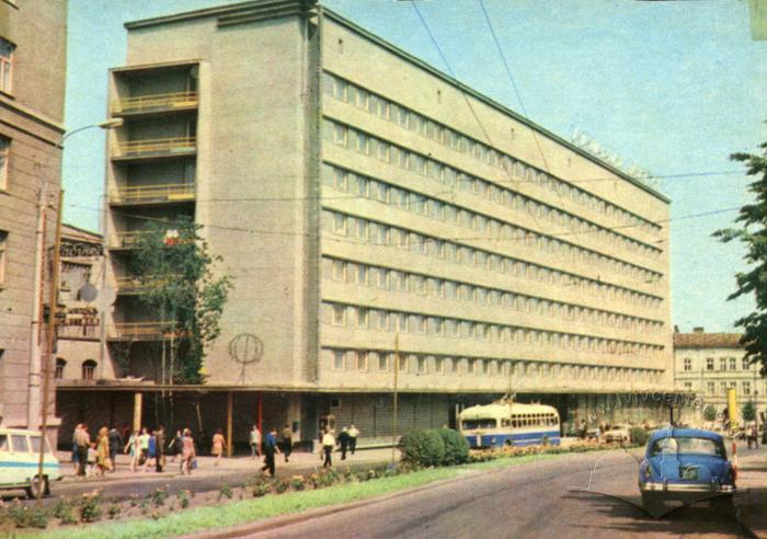 Trolleybuses MTB-82D of the route №4 Mitskevycha square - SKA stadium on 700-riccha street (Chornovola avenue now) 2