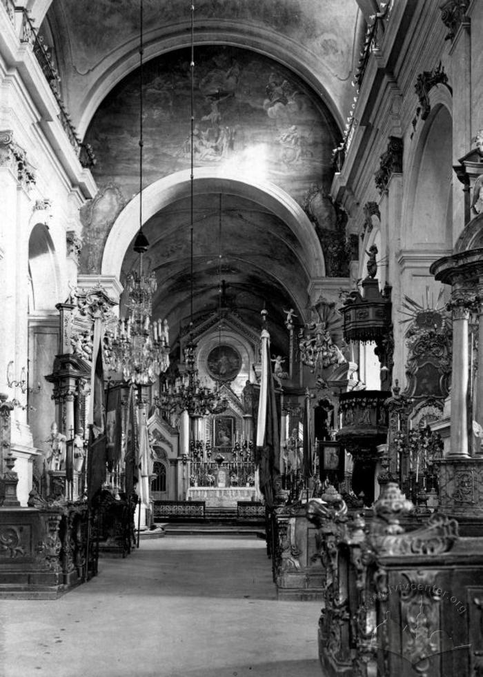 St. Maria Magdalena church interior 2