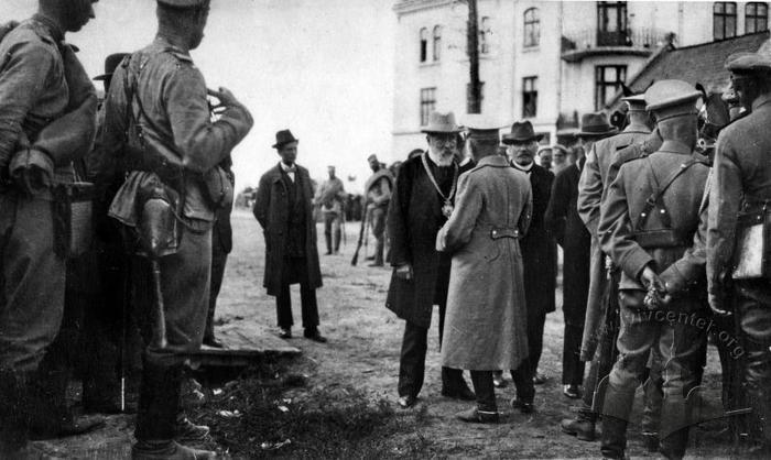 Lviv vice-president Rutowski "passes" the city to the general Rode 3 September 1914 2