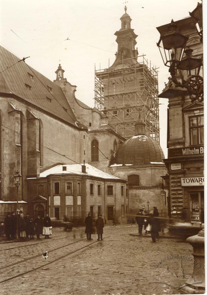 Tower of Latin cathedral during restoration 2