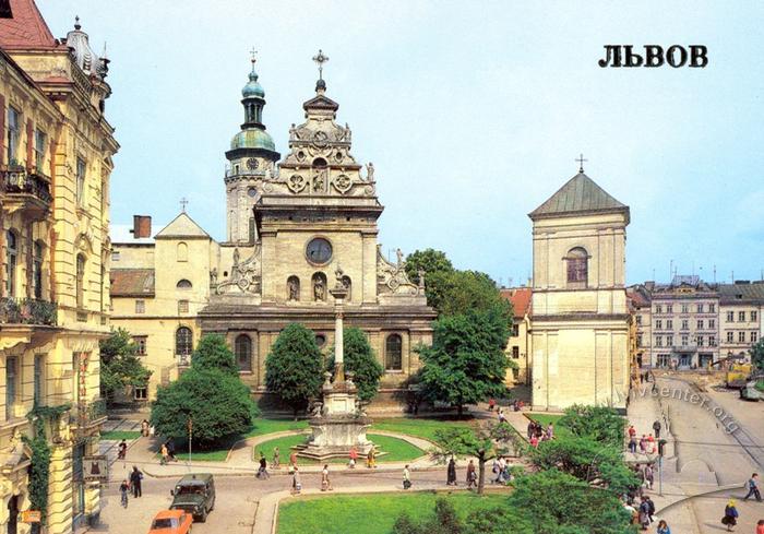 Reunification Square The ensemble of the Bernardine Monastery 17th century 2