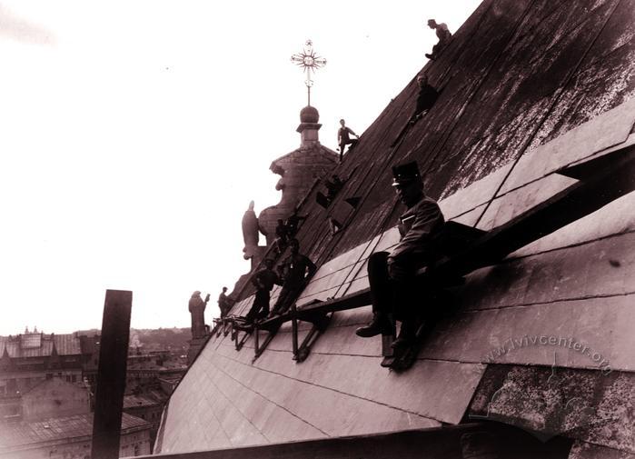 Roofing Bernardine church 2