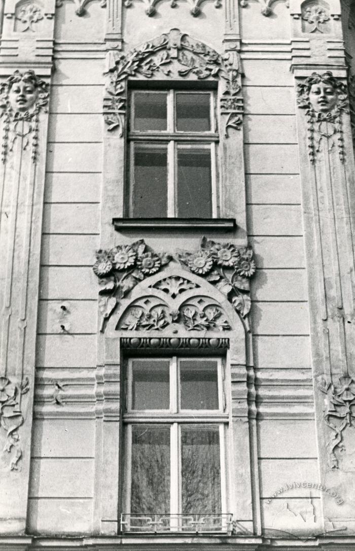 Window at 83 Antonovycha St.  2