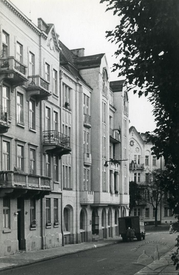 Karpinskoho Street 2