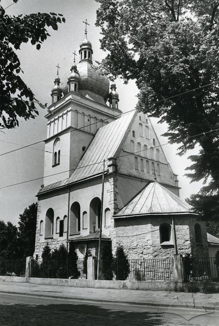 St. Paraskeviya Pyatnytsia church at 77 Khmelnytskoho st.  2