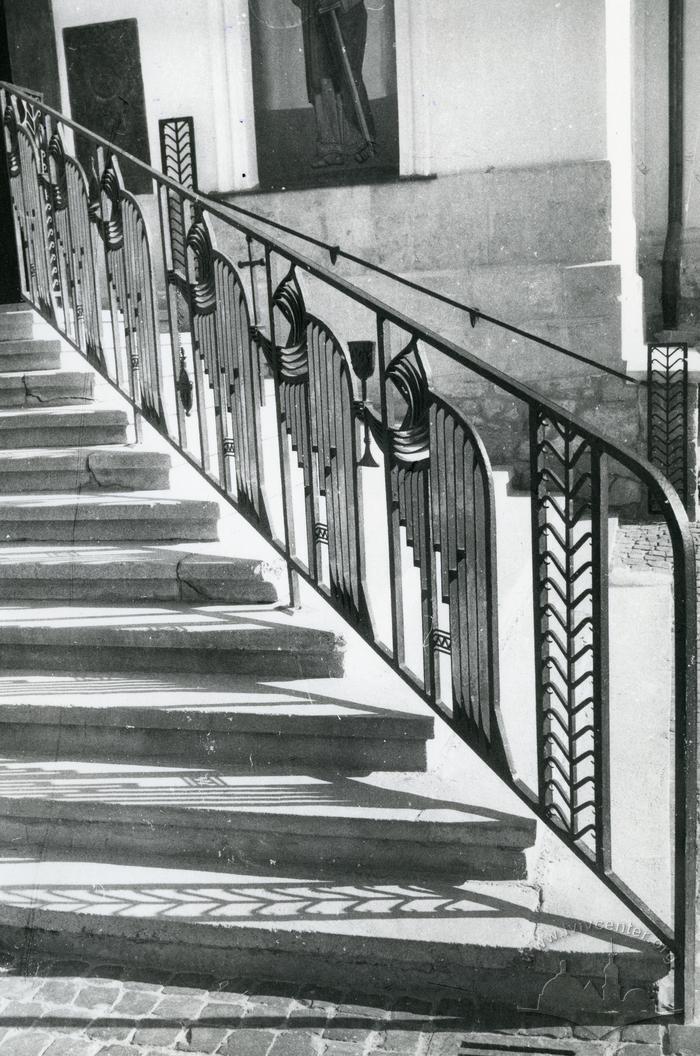 St. Onufri basilian church at 36 Khmelnytskoho st. Fragment of balustrade 2