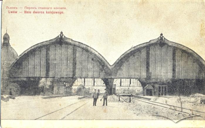 Platforms of the Central Train Station 2