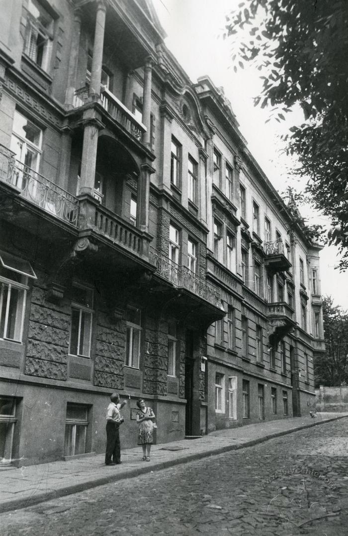 Mendeljejeva street  2