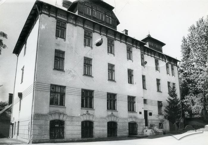 Building at 21 Kotsyubyns'koho st.  2