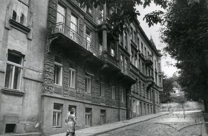 Mendeljejeva street  2