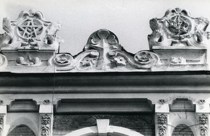 Uppermost part of the building 9 Dudajeva St.  2