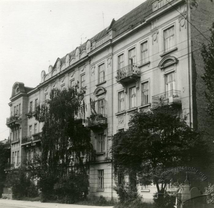 Buildings at 9, 11, 13 Svientsitskoho St. 2