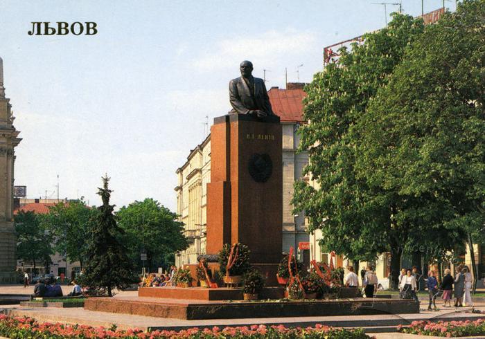 The monument of Lenin 2