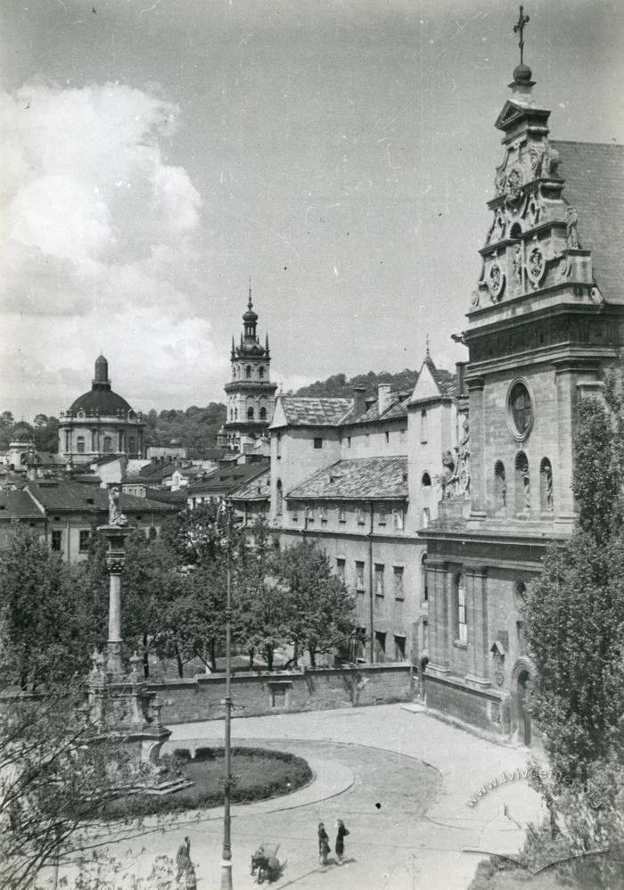 Soborna Square. Photo reproduction   2