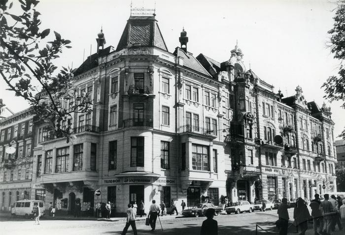 Soborna Square  2