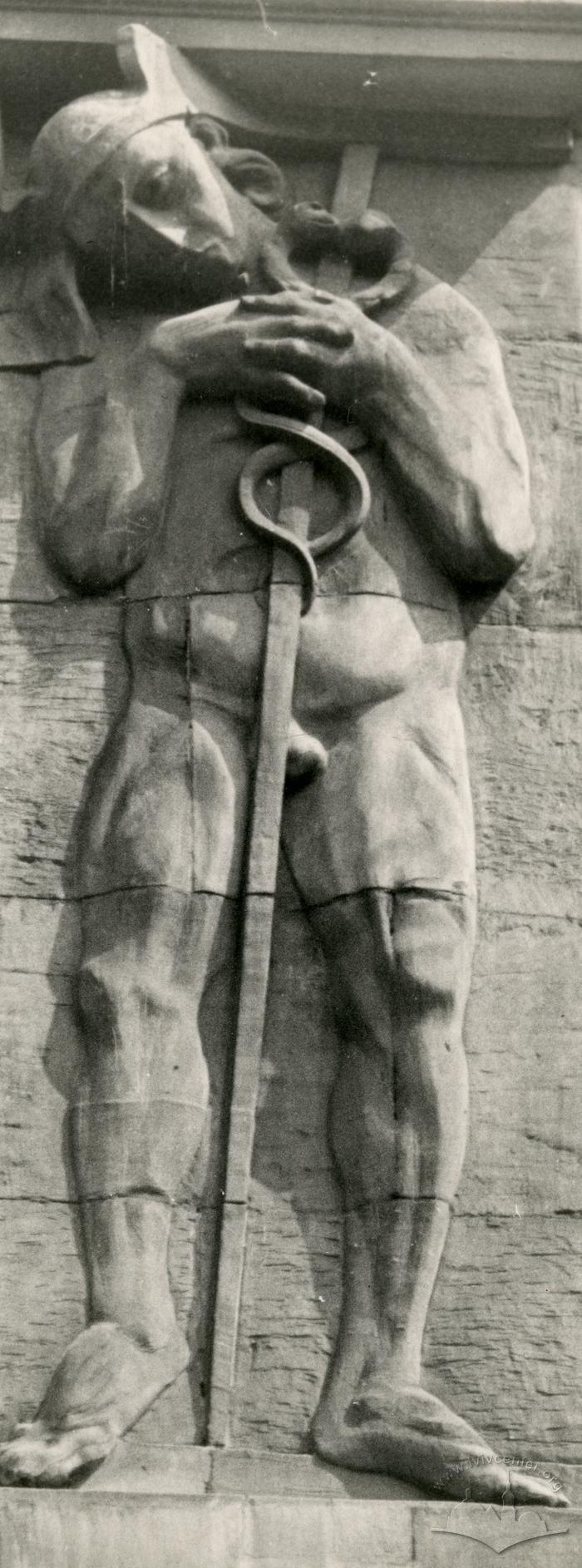 Bas-relief of a man at 21 Halytska St.  2